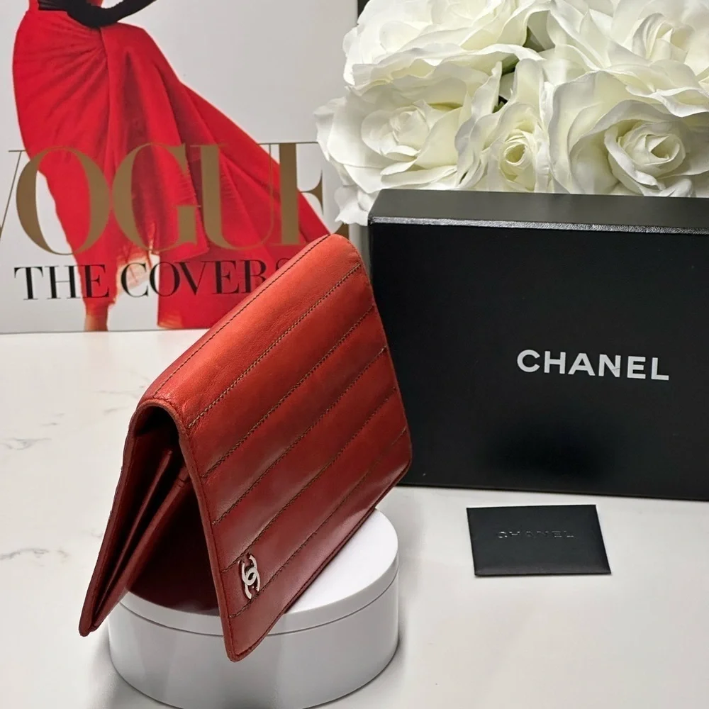 🔥🔥🔥Chanel Vintage Orange Red Leather Wallet + Box + COA